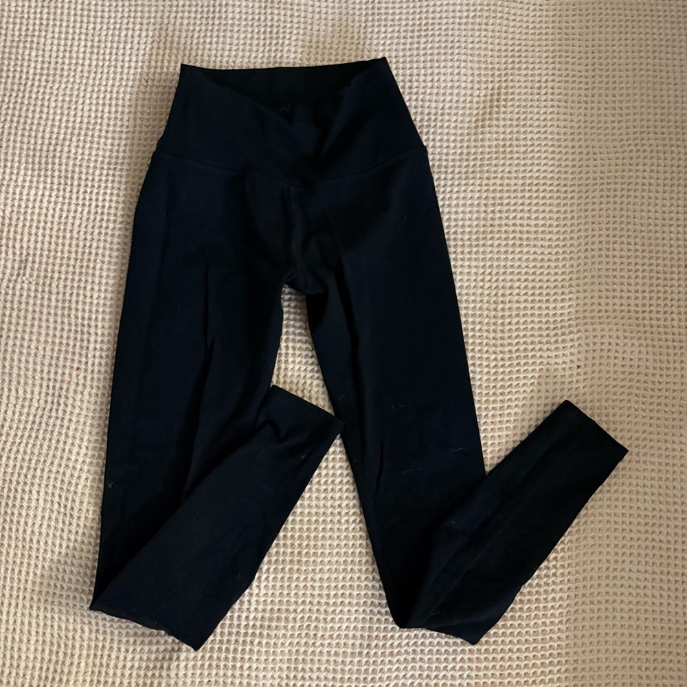 Alo yoga black fleece lined leggings xxs